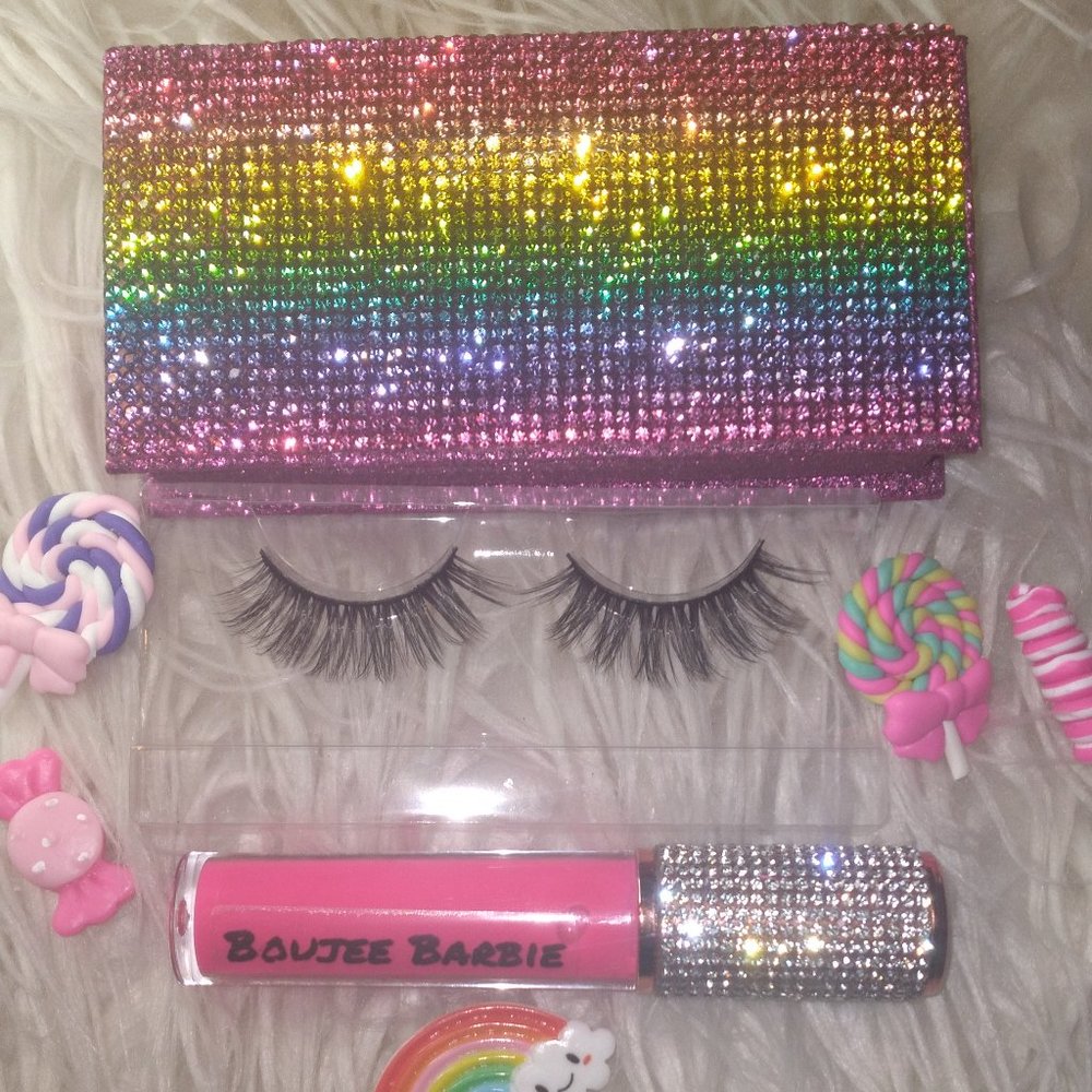 Lipgloss and Eyelashes Combo